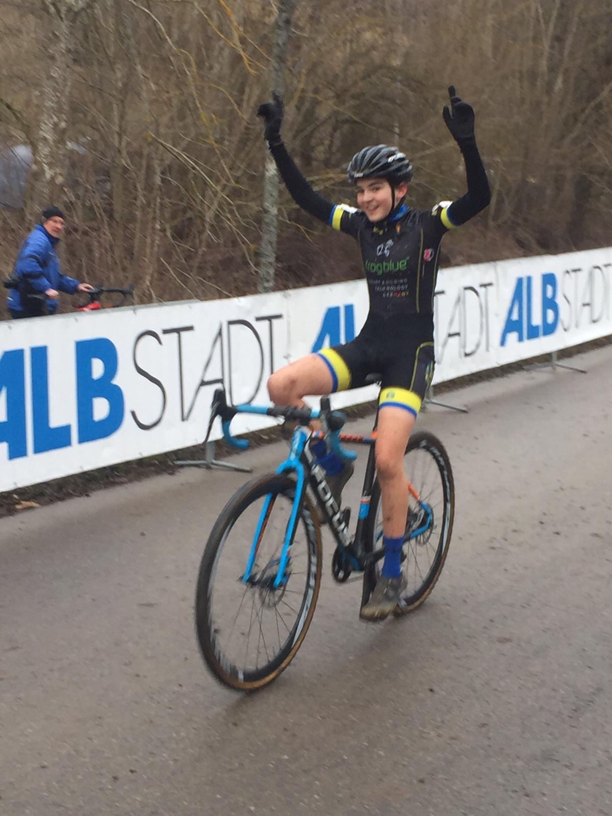 Jule Märkl Cross DM 2020 Siegerbild