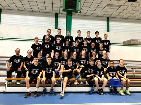 HHG Spieler nehmen an einem Frankreich Austausch teil