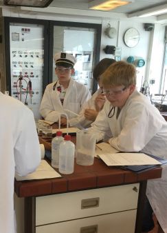 Rhein-im Chemielabor